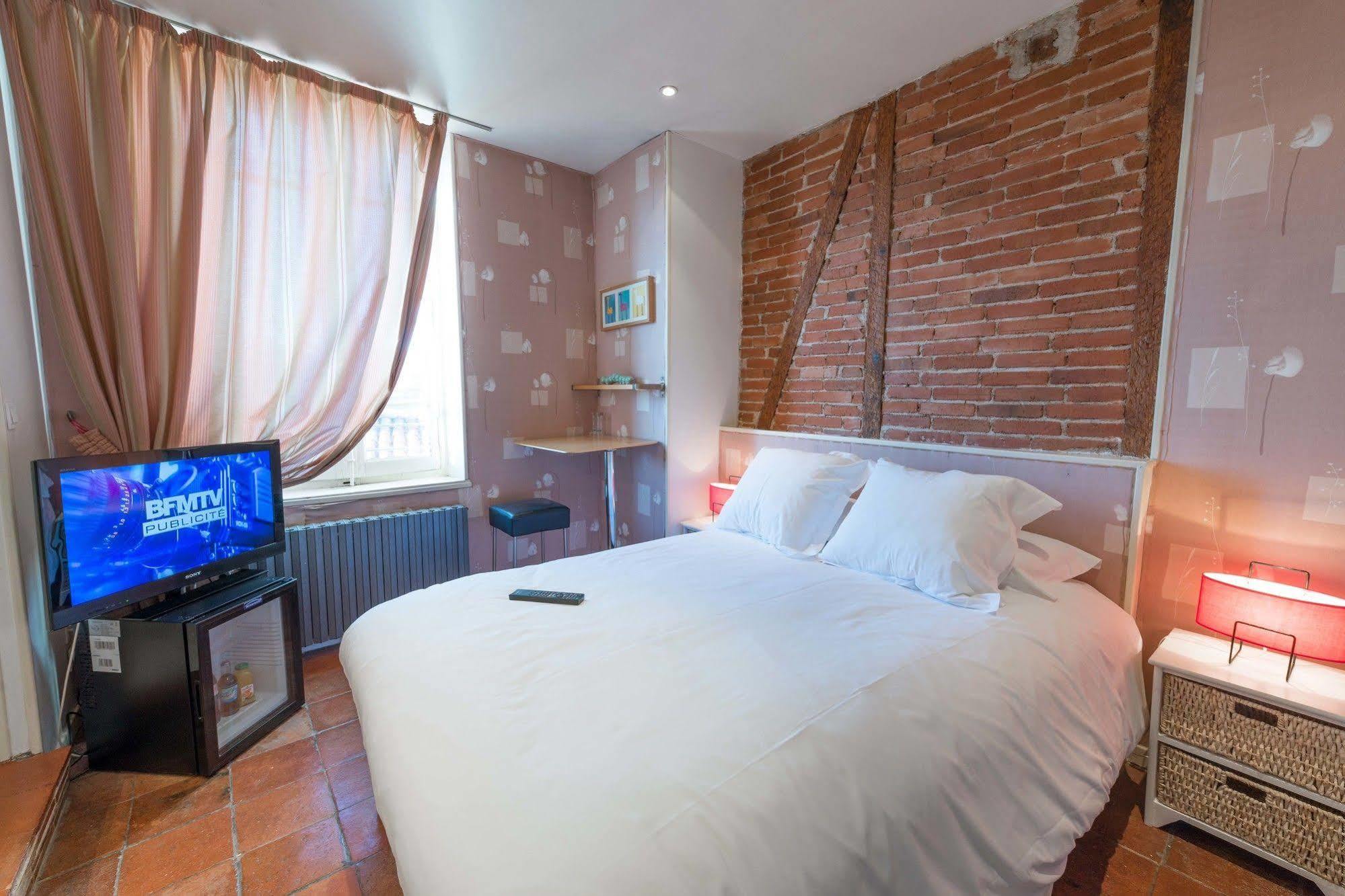 Europe Hotel Castres  Kültér fotó
